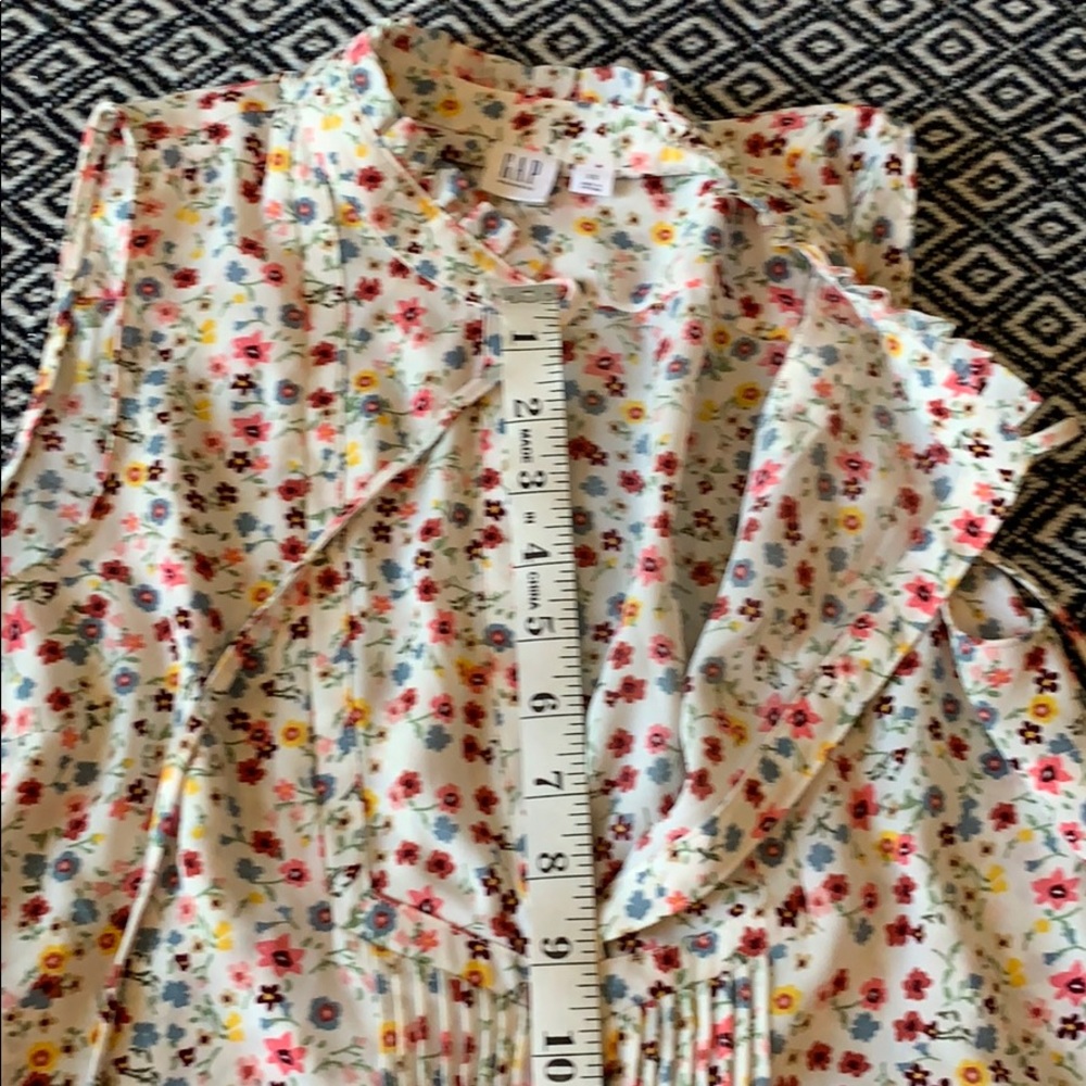 GAP Maternity white floral split neck blouse XS - Picture 8 of 8